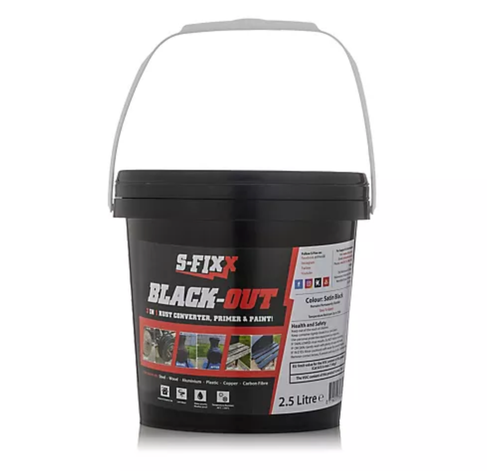 BLACK-OUT 3 in 1 Rust Converter, Primer & Paint