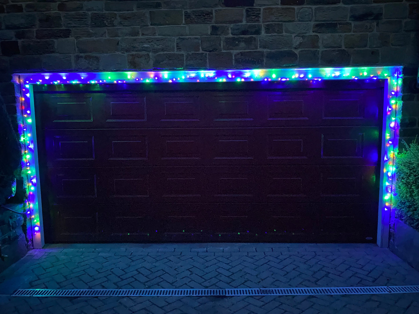 Ultra Hooks Pack of x20 Type A (Includes x12 Large x8 Small Pad Hooks)