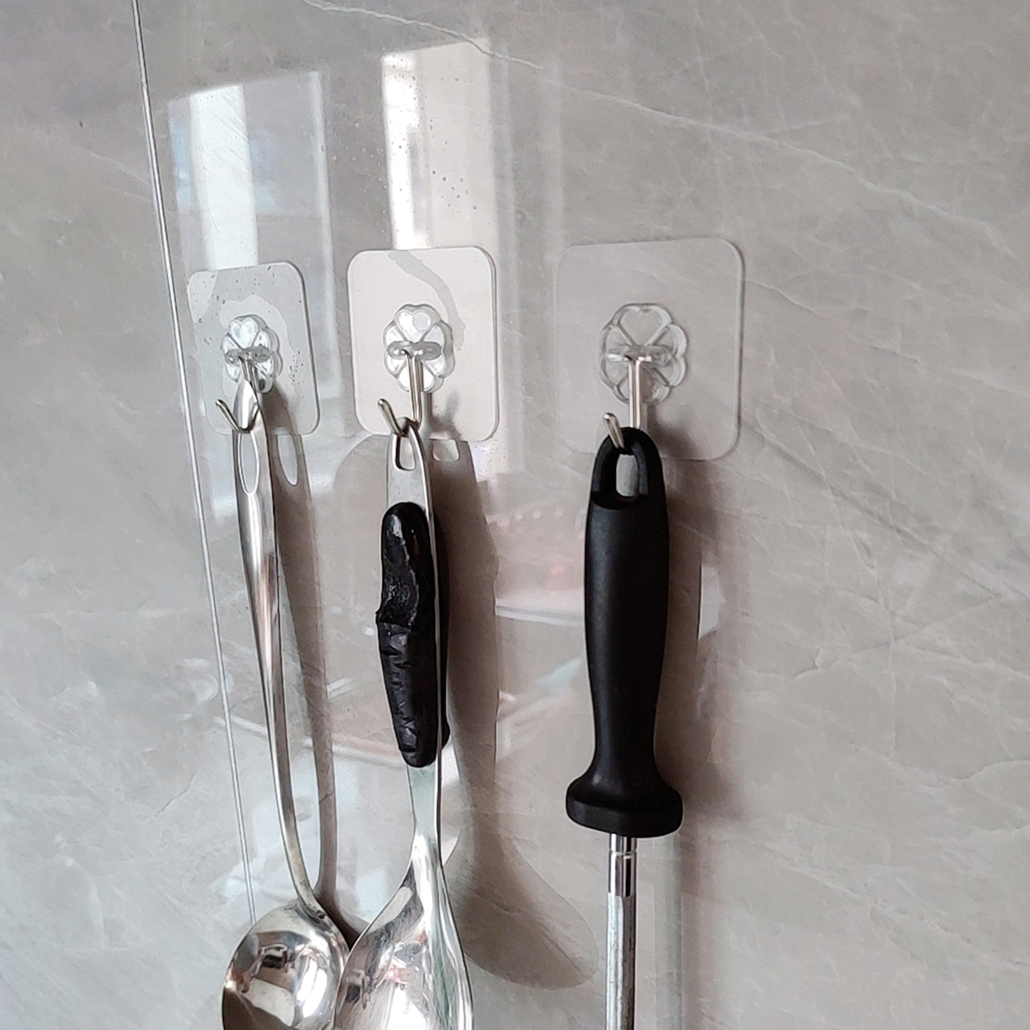 Ultra Hooks - 180 (x5 Small & x5 Large)